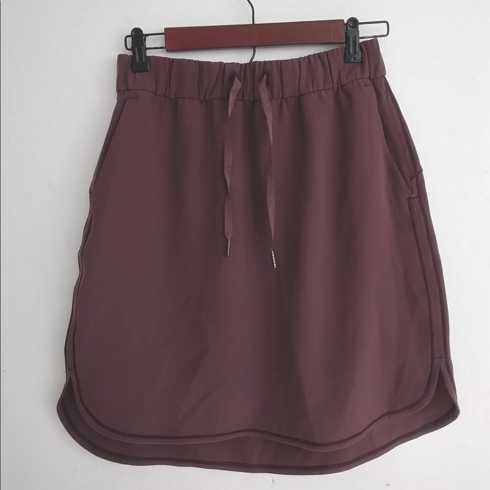 Lululemon On the Fly Skirt